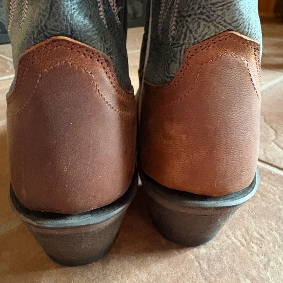Old West Tan Leather Cowboy Boots Woman’s size 6.5. - Picture 4 of 8
